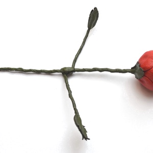 A rózsa-valódi bőrből - ékszer - kitűző és bross - Meska.hu