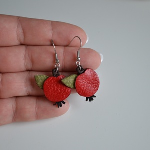Mini alma-fülbevaló valódi bőrből - ékszer - fülbevaló - lógó fülbevaló - Meska.hu