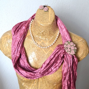 Bridgerton-rózsás nyakék/bross-valódi bőrrel - ékszer - nyaklánc - hosszú nyaklánc - Meska.hu