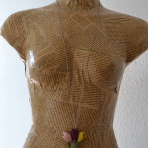 Tulipánok-extra nyaklánc valódi bőrrel - ékszer - nyaklánc - hosszú nyaklánc - Meska.hu