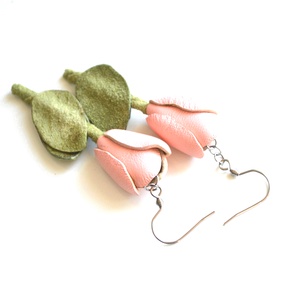 Tulipánok-fülbevaló valódi bőrből  - Meska.hu