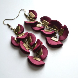 Szirmok szabadon-valódi bőr fülbevaló  - ékszer - fülbevaló - lógó fülbevaló - Meska.hu