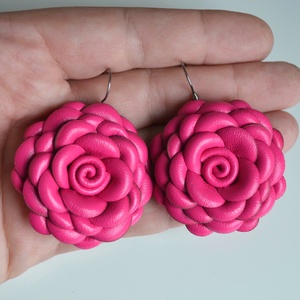 Pink virág extra-fülbevaló valódi bőrből - ékszer - fülbevaló - lógó fülbevaló - Meska.hu