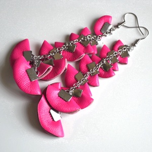 Szirmok szabadon-valódi bőr fülbevaló  - ékszer - fülbevaló - lógó fülbevaló - Meska.hu