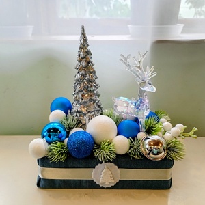 Adventi asztaldísz rénszarvassal. - Meska.hu