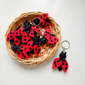 katica kulcstartó - Meska.hu