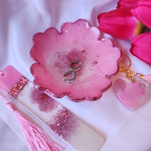 Virágba borult ragyogás Műgyanta ékszertartó tálka - ékszer - ékszertartó - ékszertartó tál - Meska.hu