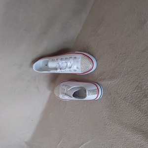 Kristályköves esküvői, menyasszonyi, menyecske, alkalmi tornacipő - esküvő - cipő és cipőklipsz - Meska.hu