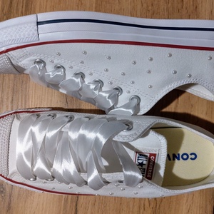 Esküvői menyasszonyi gyöngyös tornacipő  - esküvő - esküvői szett - Meska.hu