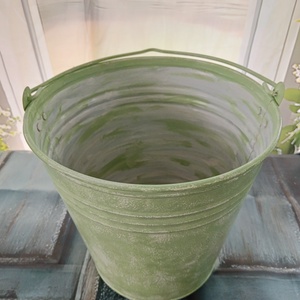 Rusztikus ,zöld, dongó mintás, Vintage fém vödör  - otthon & életmód - virágdekoráció - virágtartó - kaspó - Meska.hu