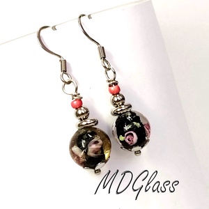 Rózsaszín rózsák lámpagyöngy fülbevaló - ékszer - fülbevaló - lógó fülbevaló - Meska.hu