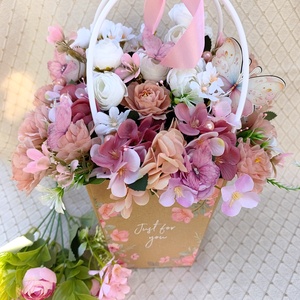 Virágtáska anyák napjára  - otthon & életmód - virágdekoráció - virágok - virágbox - Meska.hu