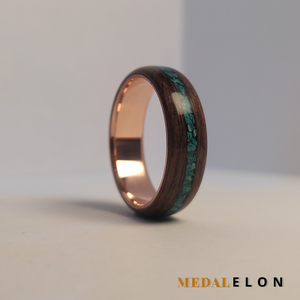 Malachittal díszített diófa gyűrű - Meska.hu