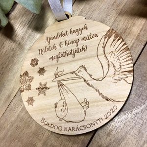  Bababejelentő karácsonyfadísz, tömör cseresznyefából  - karácsony - karácsonyi lakásdekoráció - karácsonyfadíszek - Meska.hu
