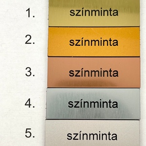 Gravírozott névtábla arany vagy ezüst színben, (ajándék kétoldalú ragasztóval) - otthon & életmód - ház & kert - névtábla - Meska.hu