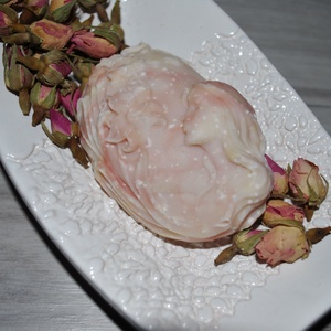 Mandula vajas szappan rózsaszín agyaggal Japán cseresznyevirág illattal egyedi vegán ajándék születésnapra névnapra is - szépségápolás - szappan & fürdés - kézműves szappan - Meska.hu