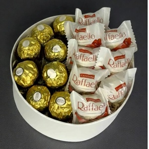 Ferrero és Raffaello Édességbox Válogatás, Élelmiszer, Gourmet ajándékcsomag, Mindenmás, MESKA