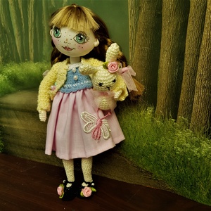 Zsuzsu baba a kis rózsaszín szoknyás - játék & sport - baba & babaház - öltöztethető baba - Meska.hu