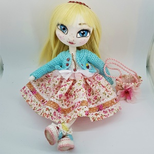 Zsuzsu baba, virágos szoknyában - játék & sport - baba & babaház - baba - Meska.hu