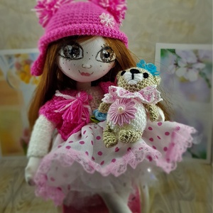 Zsuzsu baba rózsaszín pöttyös szoknyában - Meska.hu