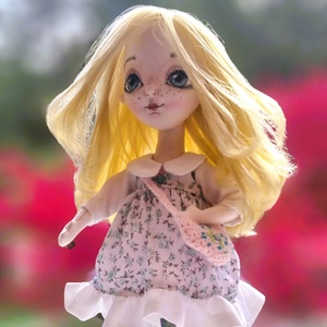 Zsuzsu baba kis táskával - játék & sport - baba & babaház - baba - Meska.hu