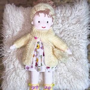 Zsuzsu baba kötött kabátban - játék & sport - baba & babaház - baba - Meska.hu