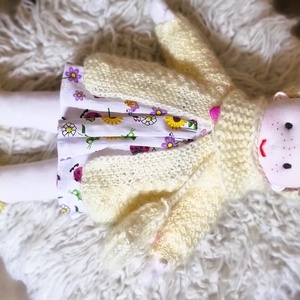 Zsuzsu baba kötött kabátban - játék & sport - baba & babaház - baba - Meska.hu