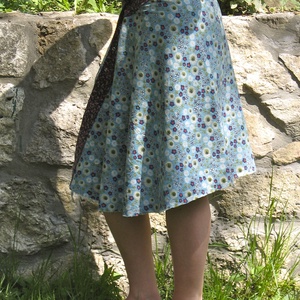 Kék virágos szoknya - ruha & divat - női ruha - szoknya - Meska.hu
