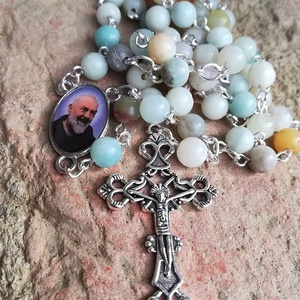 Zöldkő kvarcit rózsafüzér Pio atya medállal , Otthon & Életmód, Vallás, Lánc & Füzér, Ékszerkészítés, MESKA