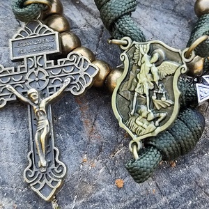 Férfi rózsafüzér -paracord - otthon & életmód - vallás - lánc & füzér - Meska.hu Férfi rózsafüzér -paracord - otthon & életmód - vallás - lánc & füzér - Meska.hu