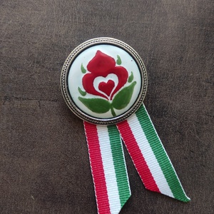 Kokárda - ékszer - kitűző és bross - Meska.hu