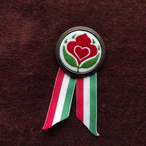 Kokárda, Ékszer, Kitűző és Bross, Fémmegmunkálás, Tűzzománc, MESKA
