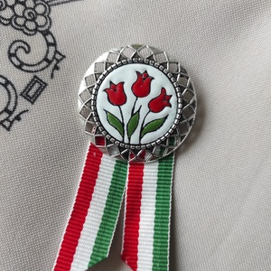 Kokárda, Ékszer, Kitűző és Bross, Fémmegmunkálás, Tűzzománc, MESKA
