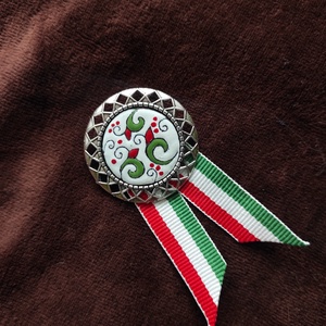 Kokárda - ékszer - kitűző és bross - Meska.hu