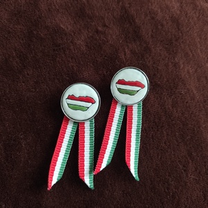 Együtt olcsóbb.Kokárda szett - ékszer - kitűző és bross - Meska.hu