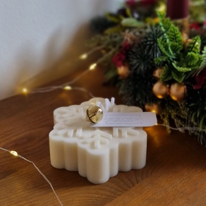 Szójaviasz hópehely gyertya - karácsony - adventi díszek - adventi gyertyadíszek és koszorúdíszek - Meska.hu