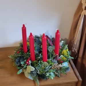 Piros-zöld adventi koszorú - karácsony - adventi díszek - adventi koszorú - Meska.hu