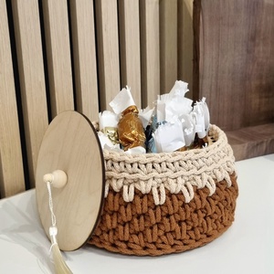 Horgolt tároló - otthon & életmód - dekoráció - asztal és polc dekoráció - horgolt & csipketerítő - Meska.hu