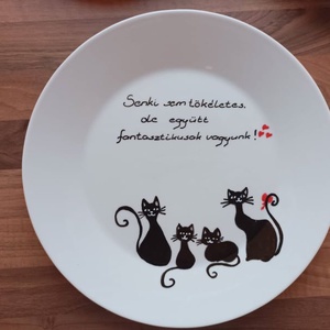 Ehyedi cicás családi tányér 27 cm átmérőjű, Otthon & Életmód, Konyhafelszerelés, tálalás, Tálalás, Tányér & Étkészlet, Festett tárgyak, MESKA