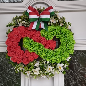 TISZA-stílusú nemzeti színű ajtódísz � Végtelen jel alakú habrózsa kopogtató - otthon & életmód - dekoráció - ajtó- és ablak dekoráció - ajtódísz & kopogtató - Meska.hu