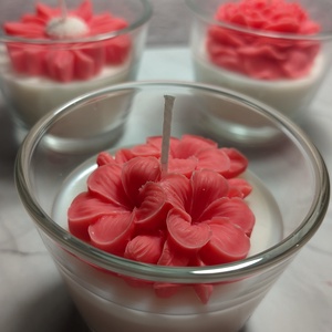 Piros virágos poharas gyertya - kellékek & szerszámok - dekorációs kellékek - dekorációs gyertya - Meska.hu