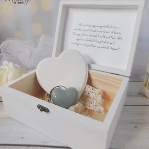 Névre szóló fa emlékdoboz Rózsás - otthon & életmód - dekoráció - asztal és polc dekoráció - díszdoboz - Meska.hu