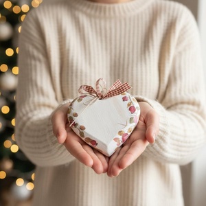 Felakasztható csipkebogyós fa szí, felirattal is - karácsony - karácsonyi lakásdekoráció - karácsonyfadíszek - Meska.hu