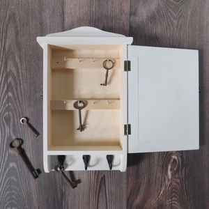 Kulcstartó szekrény, kulcsos szekrény, vörösbegy - otthon & életmód - dekoráció - fali és függő dekoráció - fali kulcstartó - Meska.hu