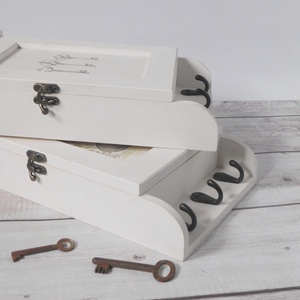 Kulcstartó szekrény, kulcsos szekrény, hófehér - otthon & életmód - dekoráció - fali és függő dekoráció - fali kulcstartó - Meska.hu