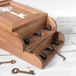 Barna Krétával írható fa kulcstartó szekrény és üzenőtábla - otthon & életmód - dekoráció - fali és függő dekoráció - fali kulcstartó - Meska.hu