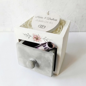 Esküvői pénzátadó doboz névvel és dátummal � fiókos, szív mintás, személyre szabható nászajándék, Esküvő, Emlék & Ajándék, Nászajándék, Esküvői pénzátadó doboz, Festett tárgyak, MESKA