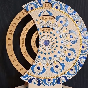 Öröknaptár 21cm kék-arany mandala mintával fehér alapon, Otthon & Életmód, Dekoráció, Fali és függő dekoráció, Falinaptár & Öröknaptár, Festészet, Festett tárgyak, MESKA