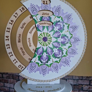 Öröknaptár 25cm lila-zöld mandala mintával fehér alapra, bármilyen felirattal - Meska.hu