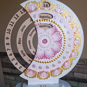 Öröknaptár 25cm rózsaszín-arany mandala mintával fehér alapra, bármilyen felirattal - Meska.hu